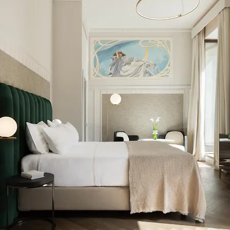 Patria Palace - The Leading Of The World