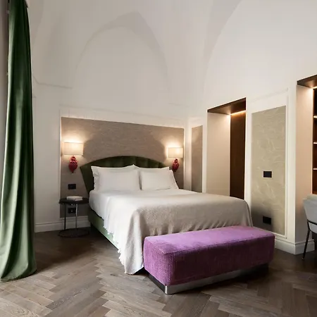 Hotel Patria Palace - The Leading Of The World