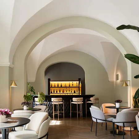 Hotel Patria Palace - The Leading Of The World