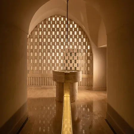 Patria Palace - The Leading Of The World 5* לצ'ה