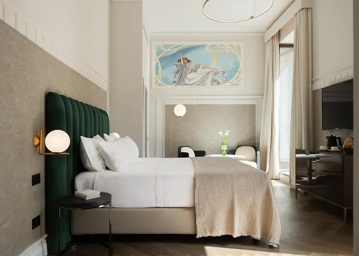 Patria Palace - The Leading Of The World